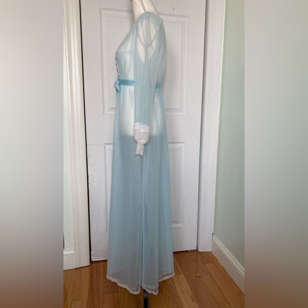 1950s Baby Blue & Lace Romantic Vanity Fair Robe - Picture 9 of 13